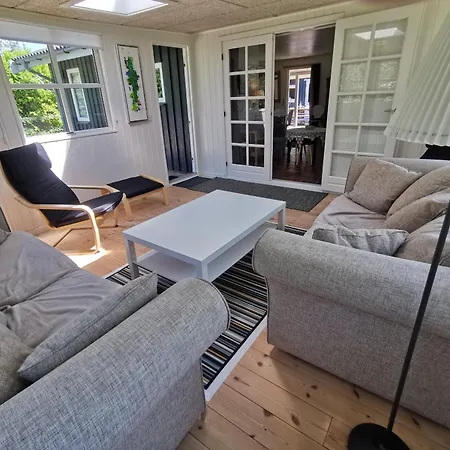Feriehus Cosy - 300 Meter From The Nordenbro Vesteregn
